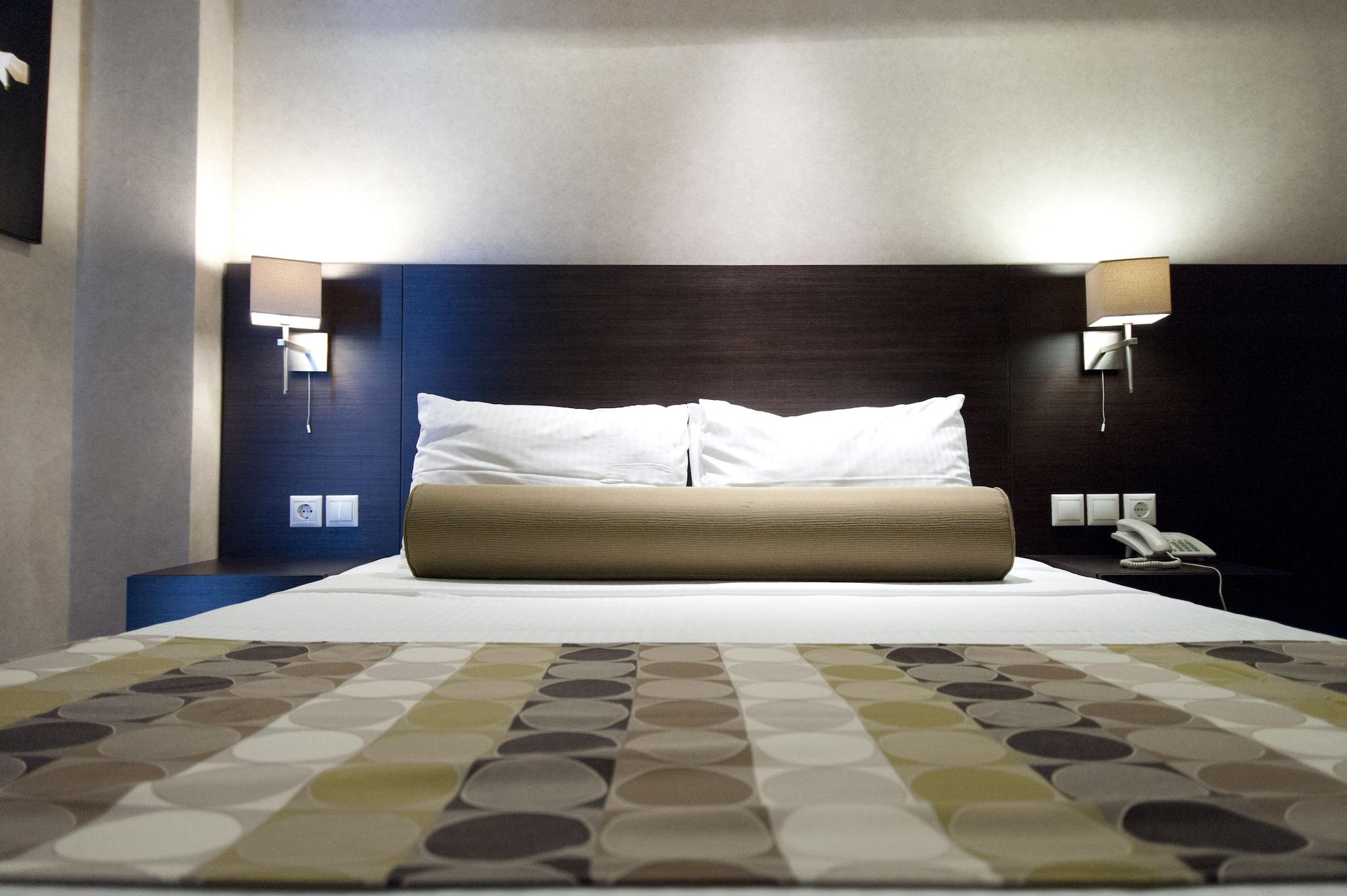 เนเฟลิ โฮเต็ล อลิมอส Hotel Alimos ภายนอก รูปภาพ