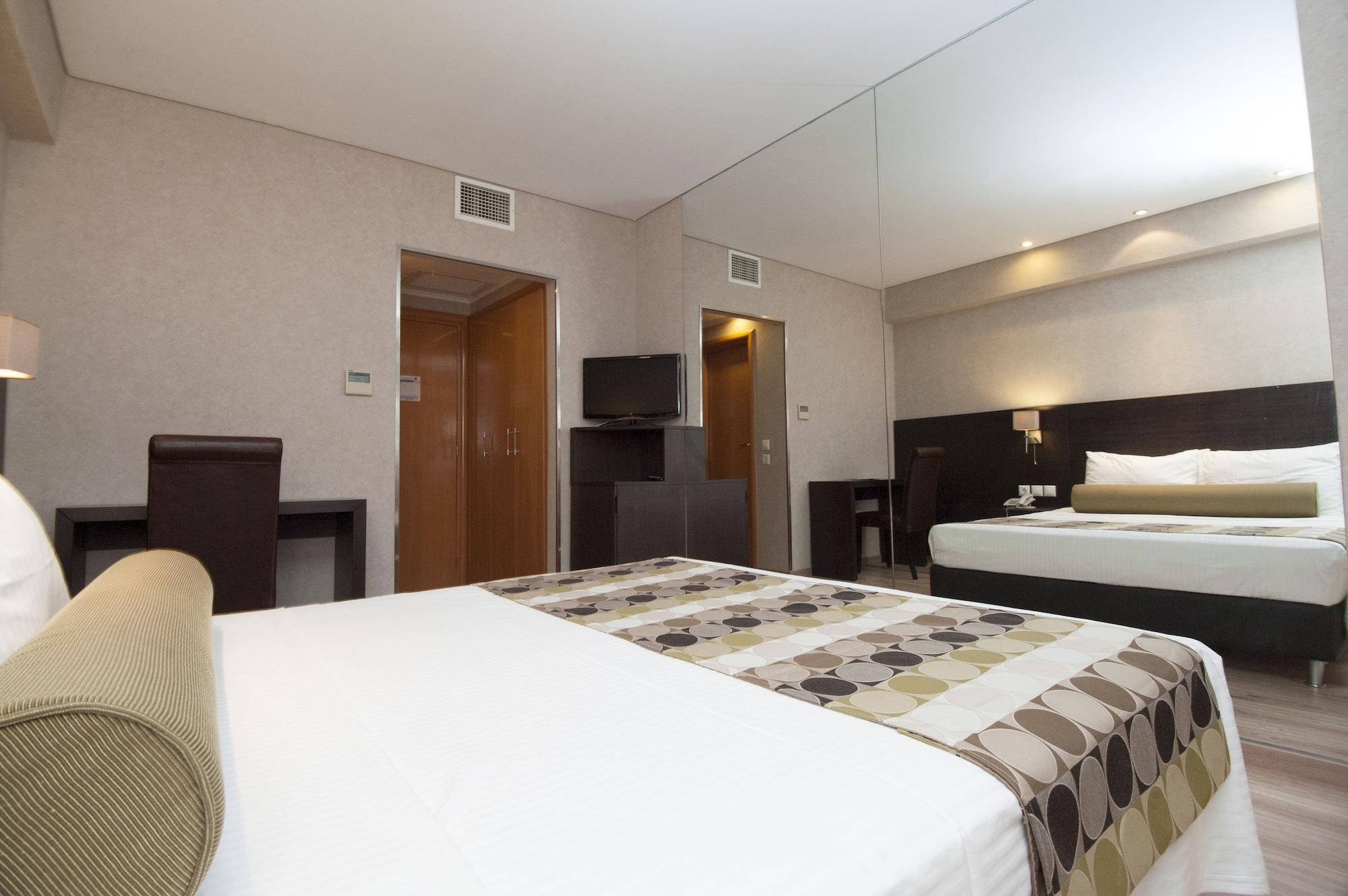 เนเฟลิ โฮเต็ล อลิมอส Hotel Alimos ภายนอก รูปภาพ