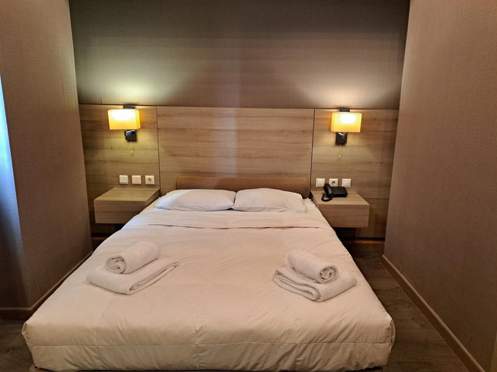 เนเฟลิ โฮเต็ล อลิมอส Hotel Alimos ภายนอก รูปภาพ