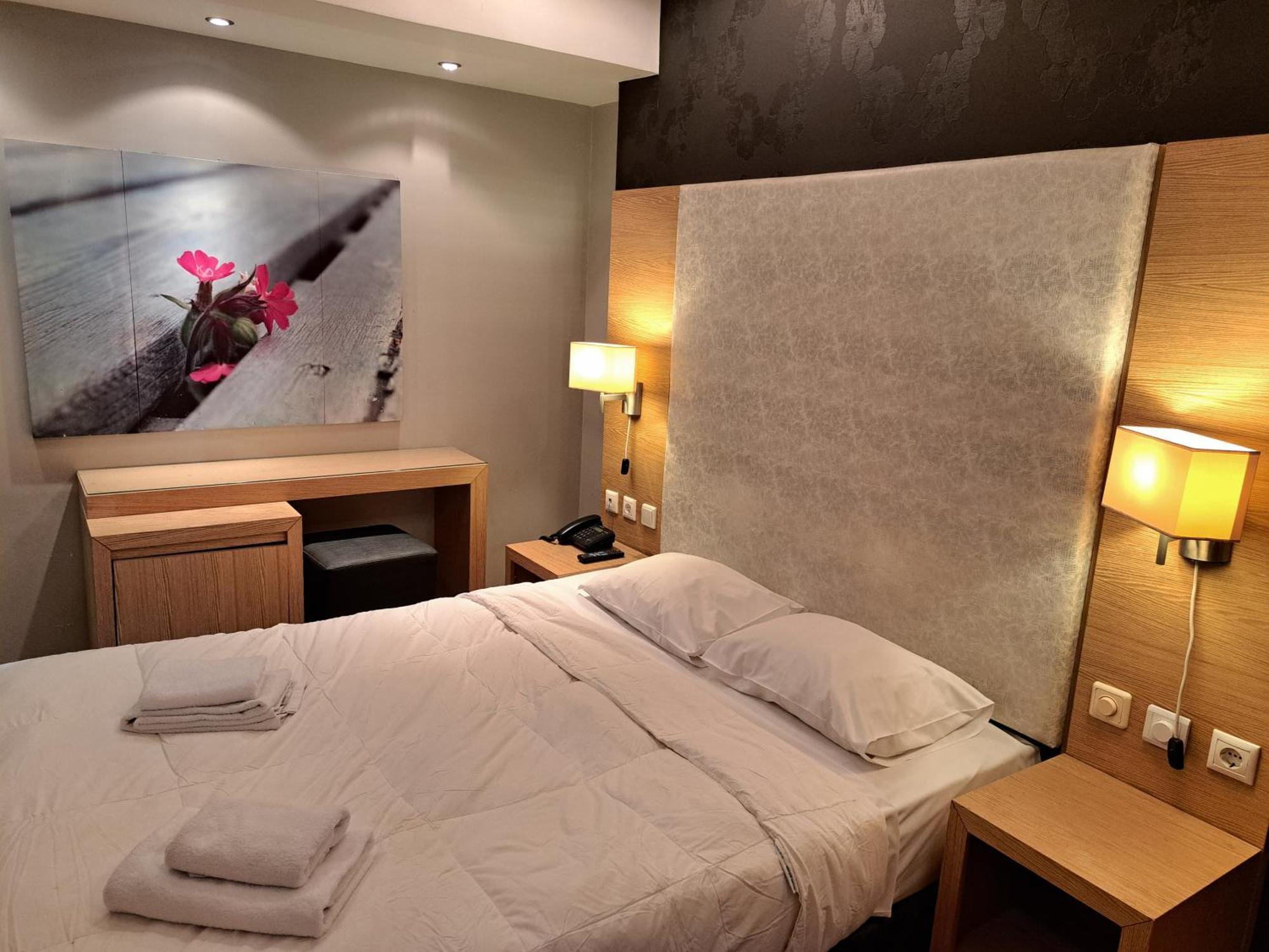 เนเฟลิ โฮเต็ล อลิมอส Hotel Alimos ภายนอก รูปภาพ