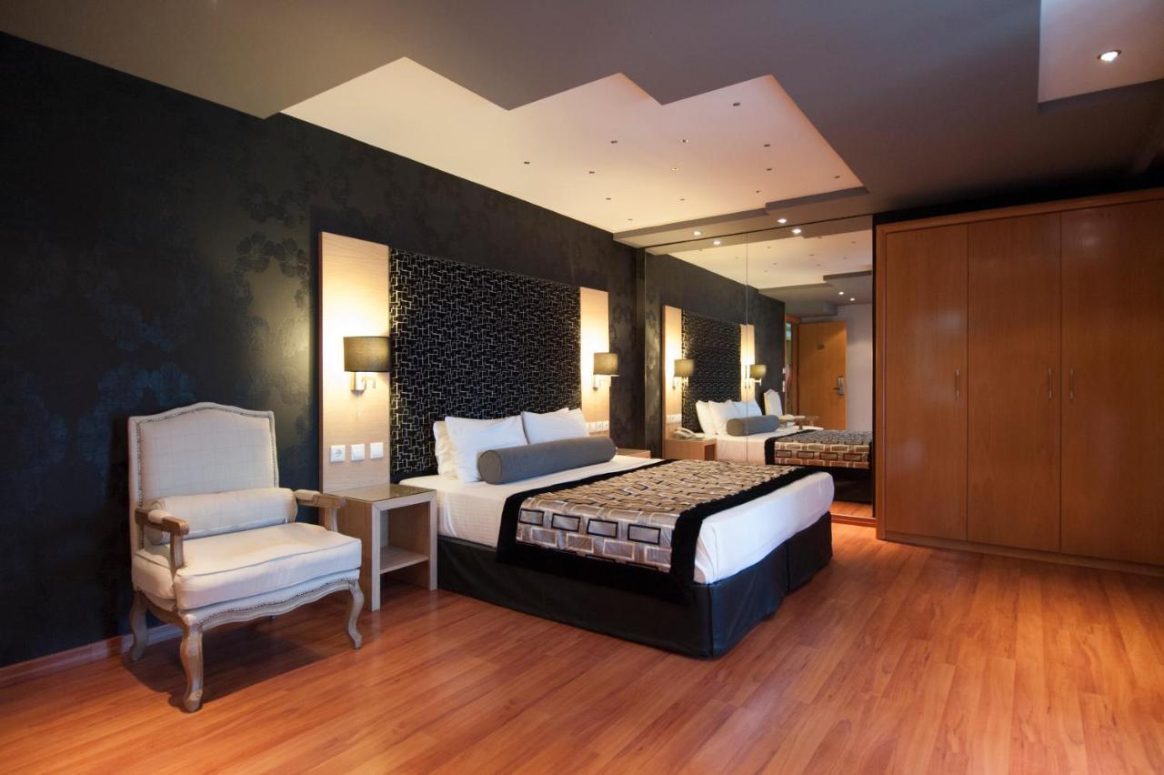 เนเฟลิ โฮเต็ล อลิมอส Hotel Alimos ภายนอก รูปภาพ