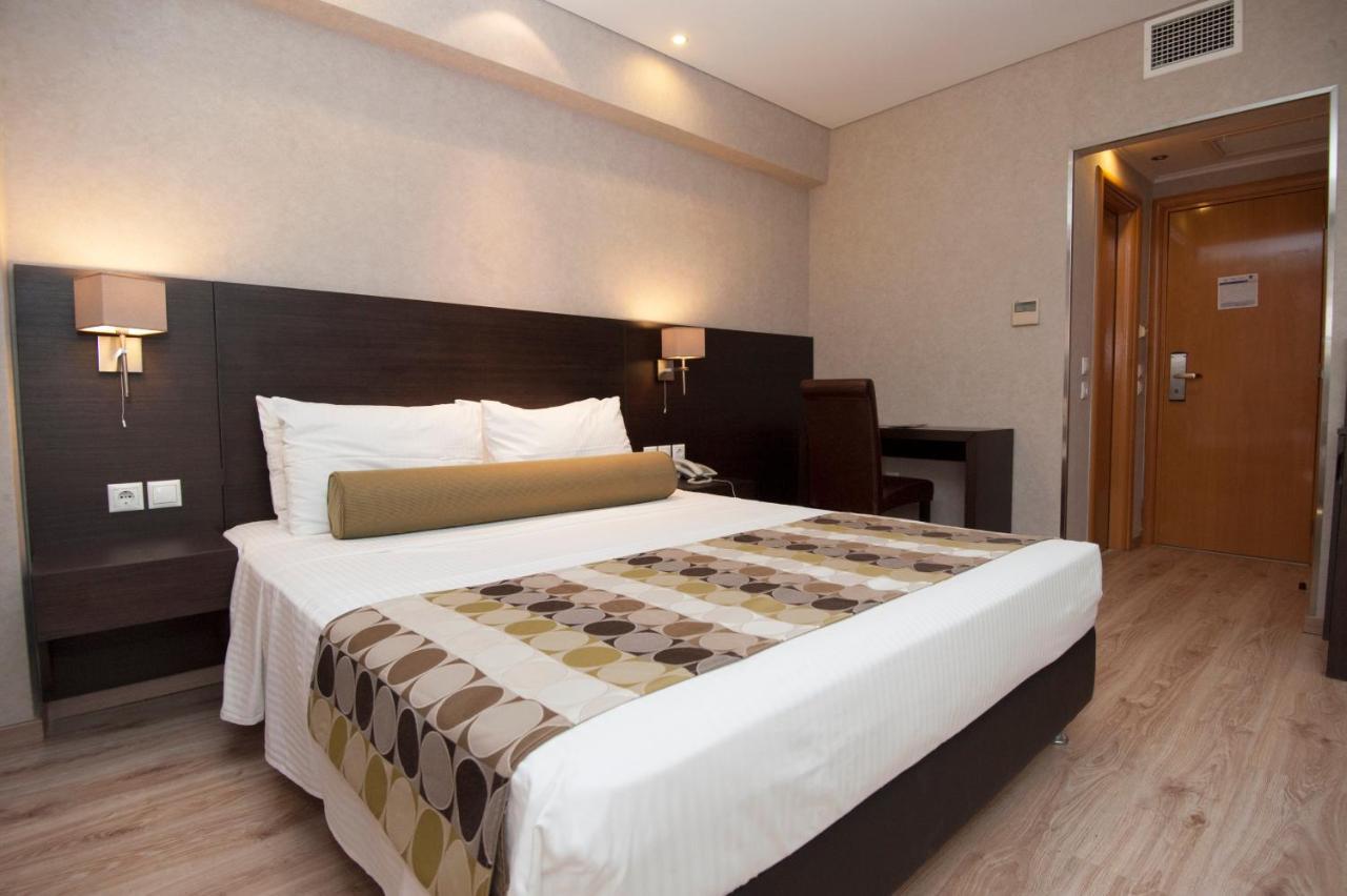 เนเฟลิ โฮเต็ล อลิมอส Hotel Alimos ภายนอก รูปภาพ