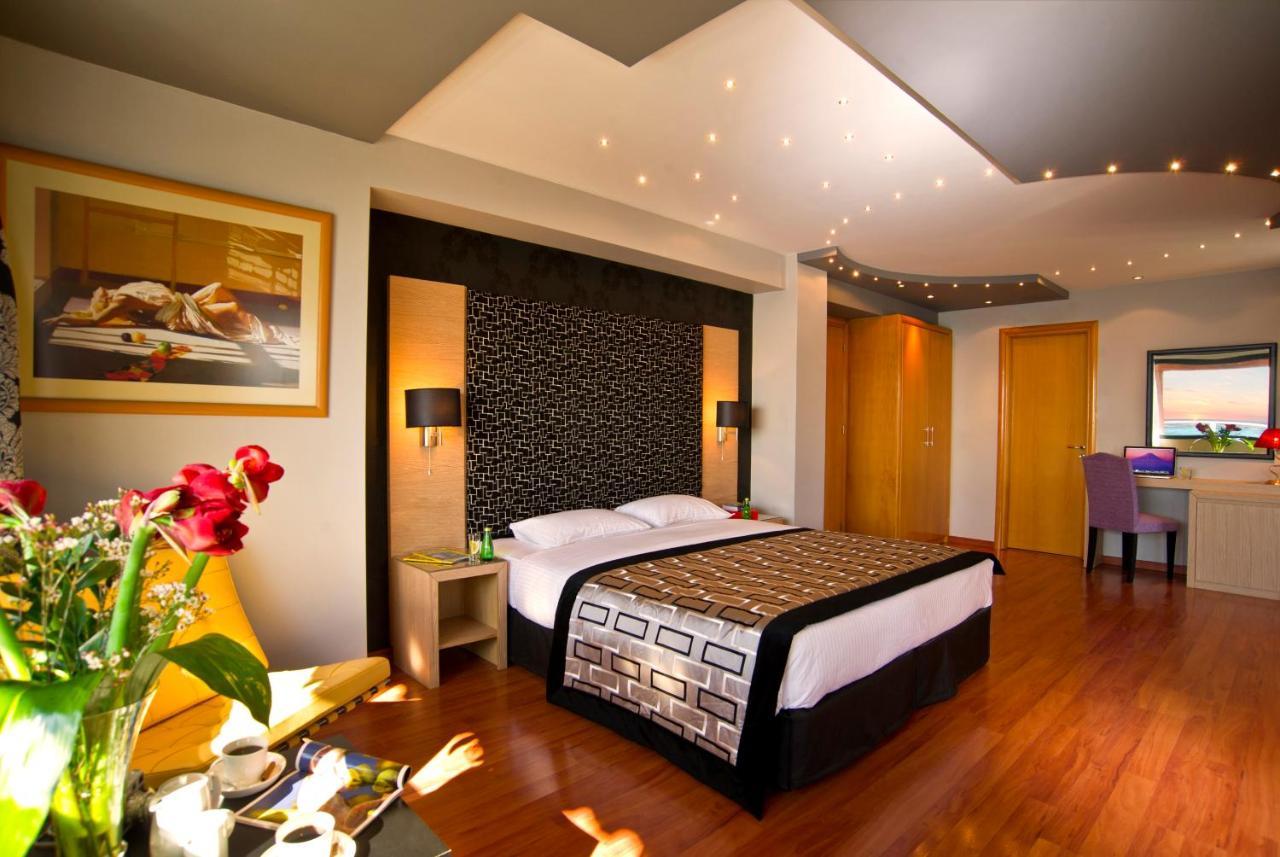 เนเฟลิ โฮเต็ล อลิมอส Hotel Alimos ภายนอก รูปภาพ