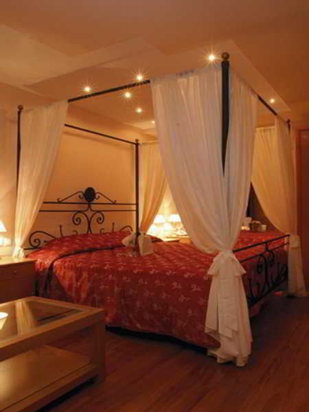 เนเฟลิ โฮเต็ล อลิมอส Hotel Alimos ภายนอก รูปภาพ